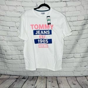 *NEW* Tommy Jeans TShirt (Large)